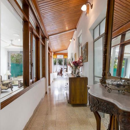 To Hani - Large Traditional House ニコシア エクステリア 写真