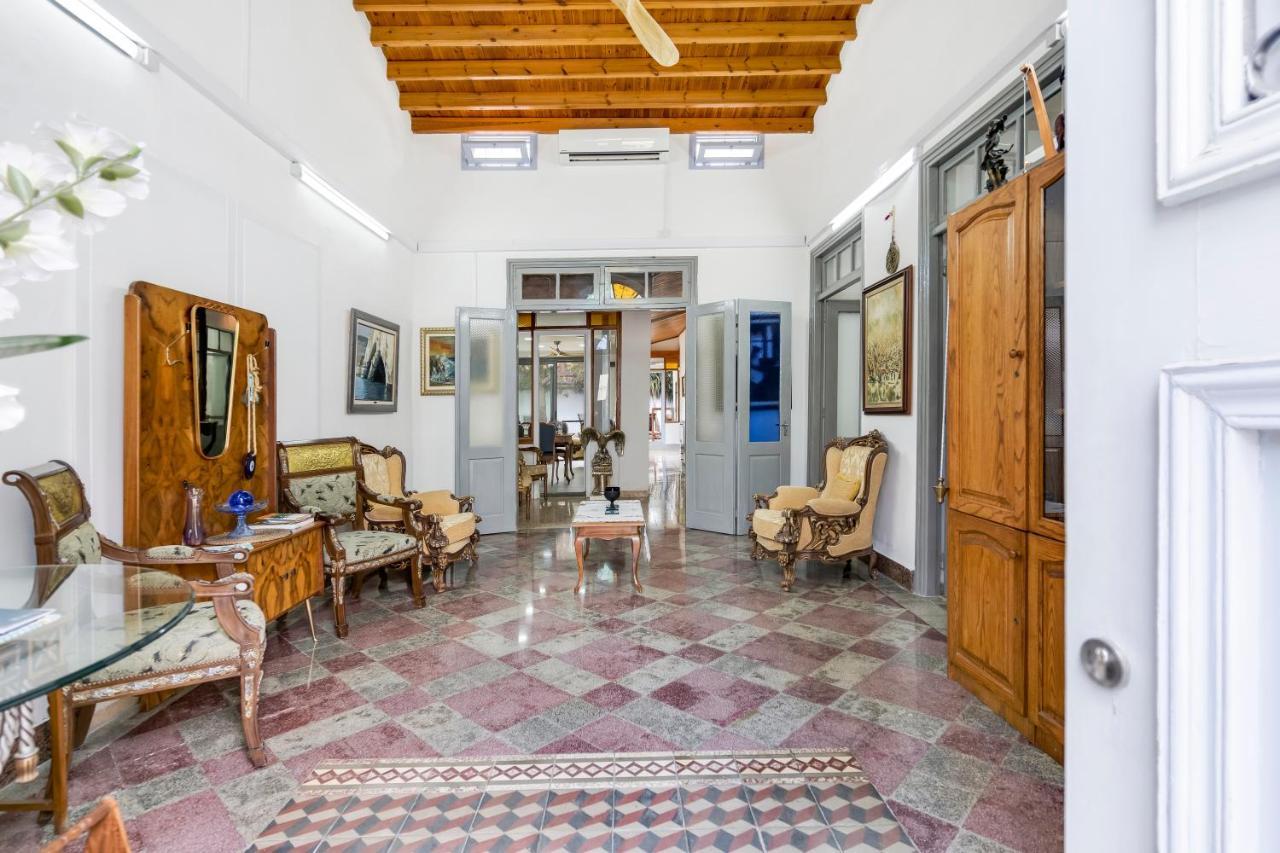 To Hani - Large Traditional House ニコシア エクステリア 写真